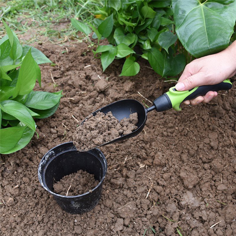 soil scoop